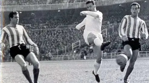 Ferenc Puskás, le gaucher qui a humilié l’Angleterre avant de ressusciter à Madrid
